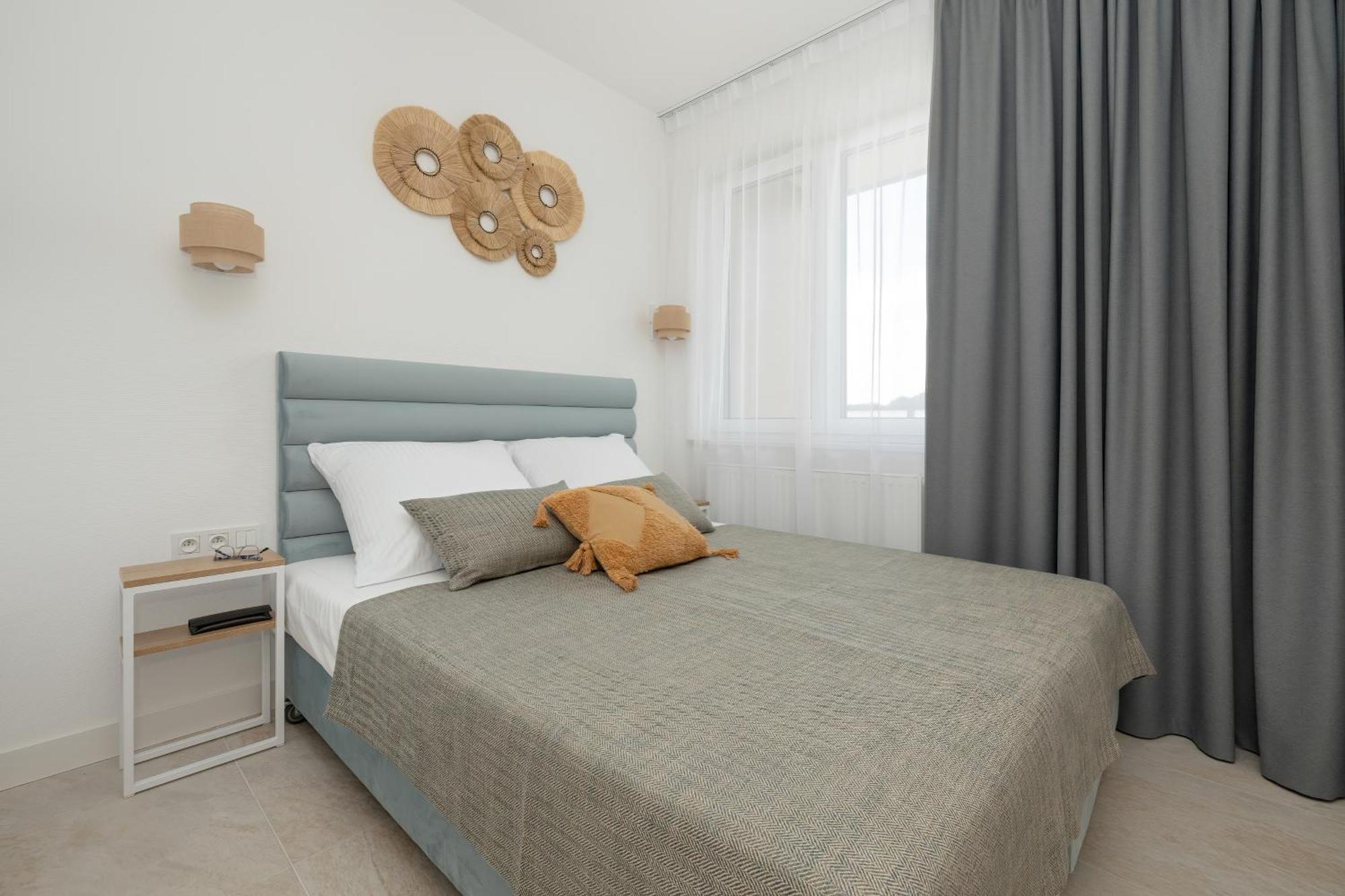 Aquamarina Dabki Marina Invest Aparthotel ภายนอก รูปภาพ