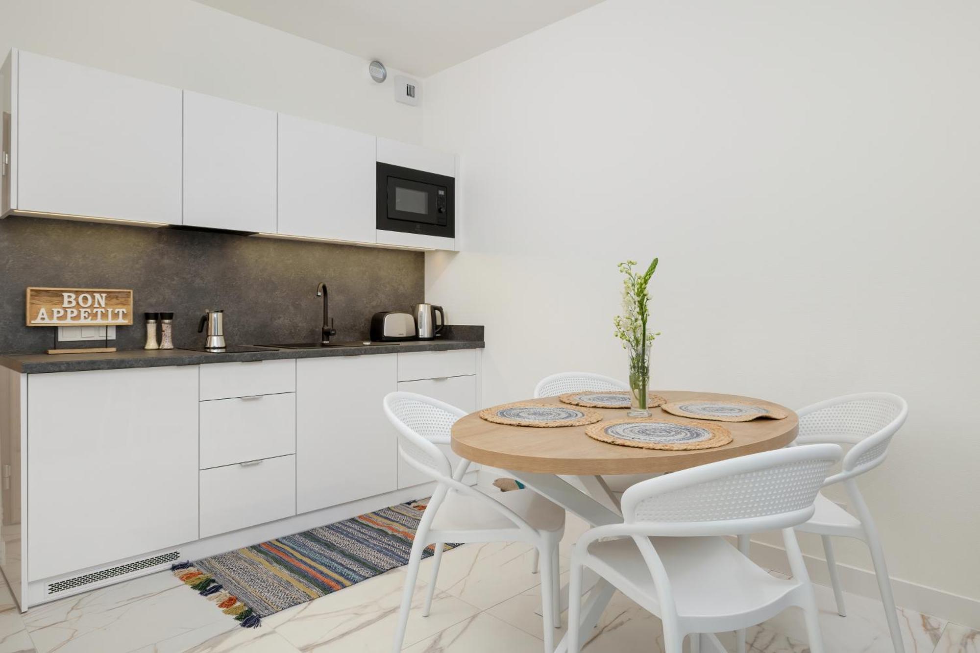 Aquamarina Dabki Marina Invest Aparthotel ภายนอก รูปภาพ