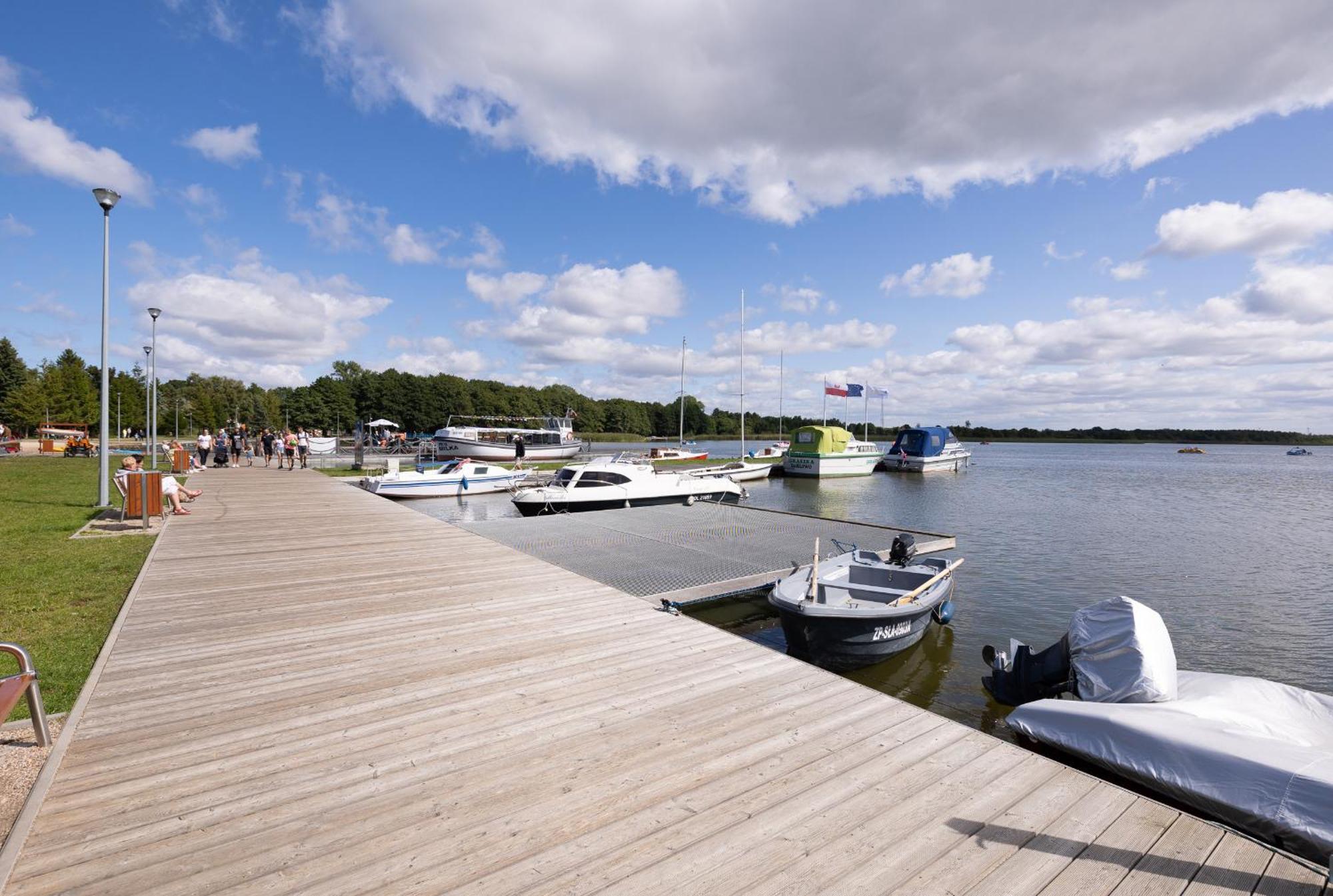 Aquamarina Dabki Marina Invest Aparthotel ภายนอก รูปภาพ
